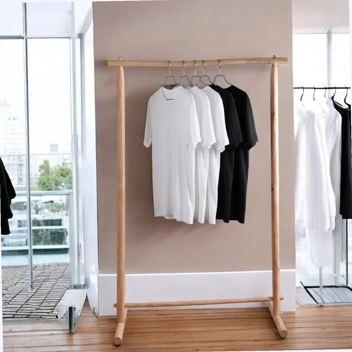 Portant à Vêtements Artisanal en Châtaignier Naturel